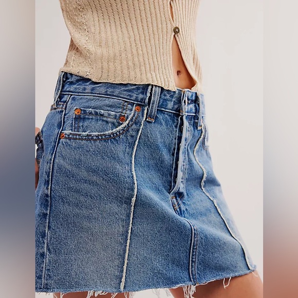 NWT Levi’s Recrafted premium denim icon skirt mid rise button fly womens size 26 - Picture 4 of 15